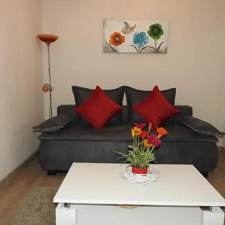Warmbad Apartment *